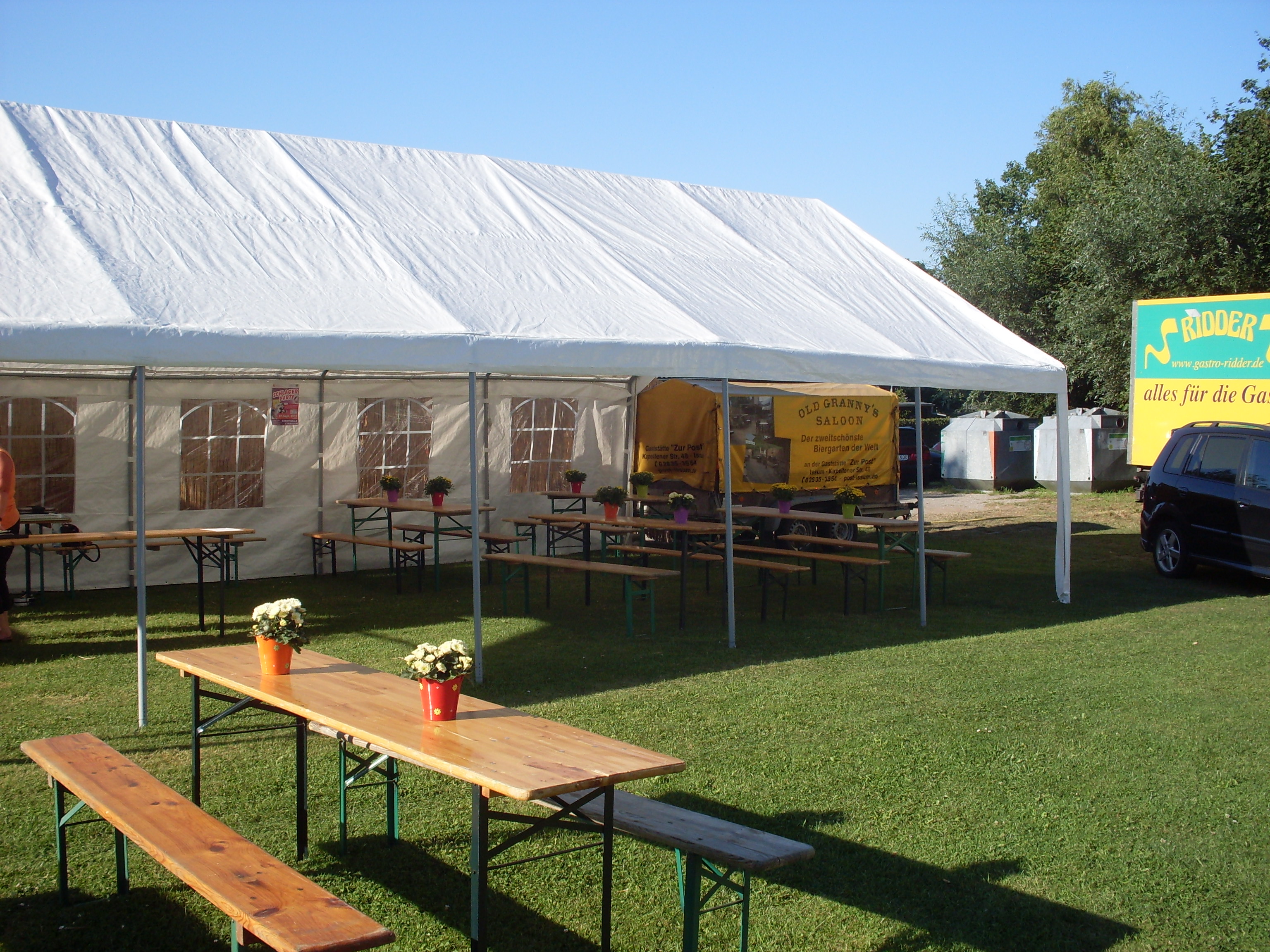 Partyzelt - Festzelt 6 x 12 m, Partyzelt - 4780239675 mieten | Erento.com