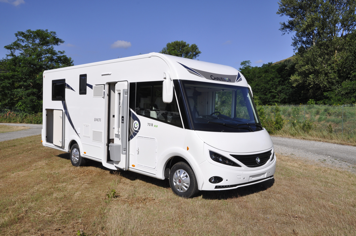 Premium Wohnmobil der Extraklasse mit Klimaanlage und SAT, Wohnmobil