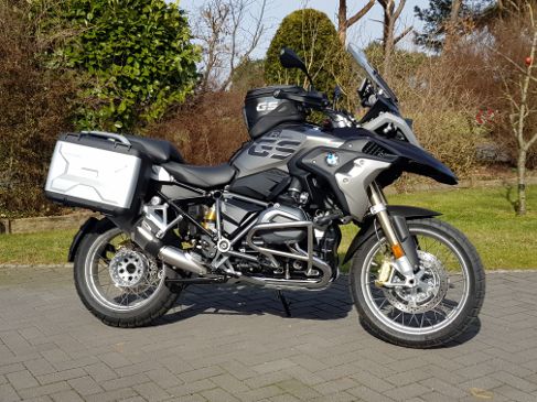 Motorrad In Hamburg Mieten Für Jeden Biker Das Richtige Zweirad