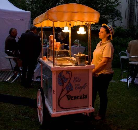 Nostalgischer Eiswagen / Eiskarren inkl. 19% MwSt., Markt