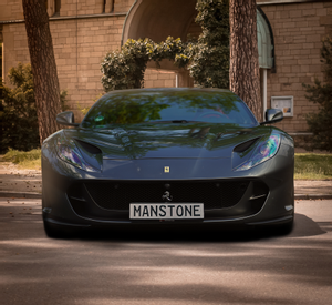 Ferrari 812 Superfast mieten 800 PS V12 Sportwagen Exot Berlin