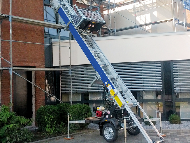 Schrägaufzug 20,06 m / 250 kg, Schrägbauaufzug, Dachdeckeraufzug, Bau