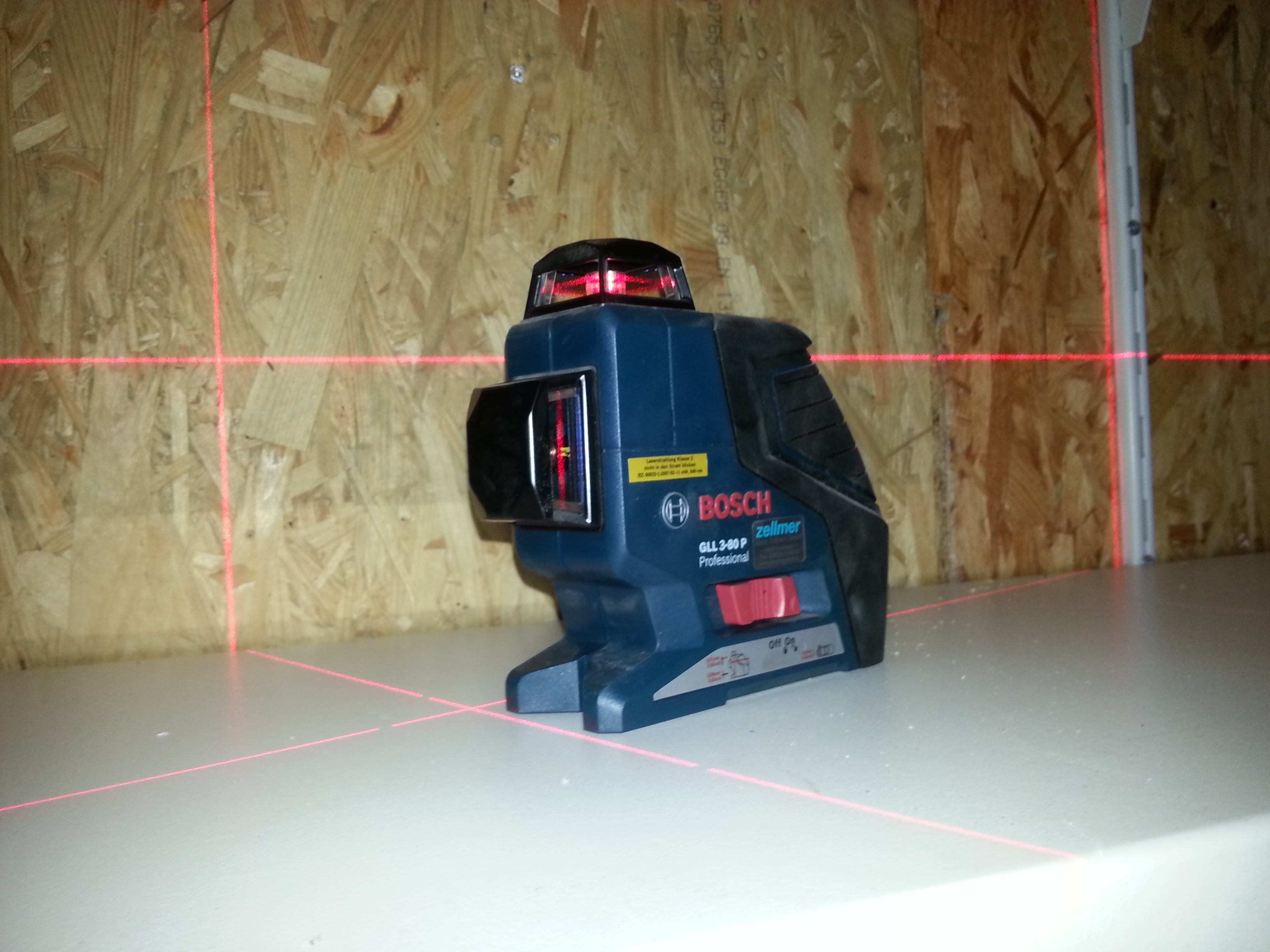 Laser Entfernungsmesser Linienlaser : Bau laser mieten in augsburg erento