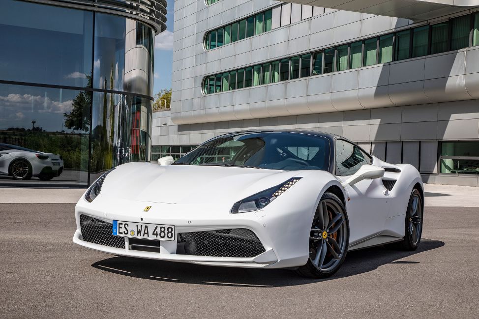 Ferrari Mieten In Stuttgart Rasante Flitzer Zu Top Konditionen