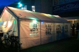 Partyzelt  4 x 8 mtr., Festzelt, Zelt, Pavillon, mit Platz für bis zu 64 Personen