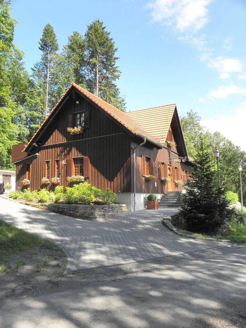 Das WIRTSHAUS REICHENBACHTAL, Partyraum - 2686230736 mieten | Erento.com
