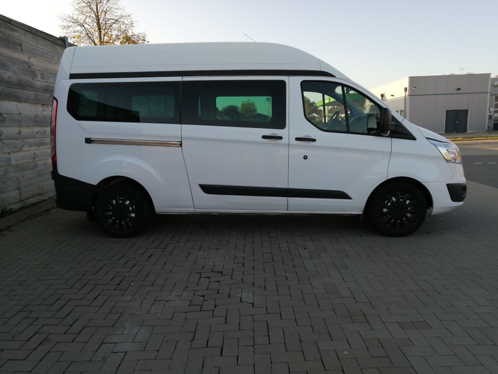 9 Sitzer Mieten Sprinter Oder Bus Fur Ihren Ausflug
