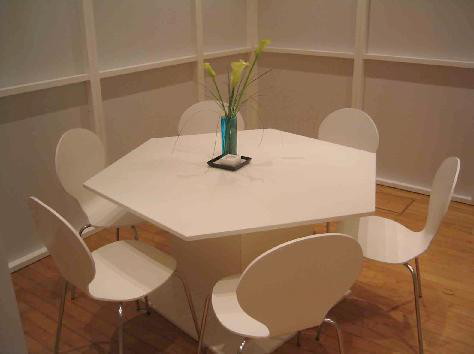 Esstisch, Sechseck, Tische - 3745718330 mieten | Erento.com