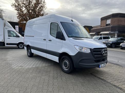    Mercedes Sprinter mieten - Transporter - Möbelwagen - Bus ...
