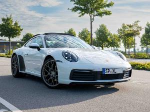 Porsche 911 Carrera