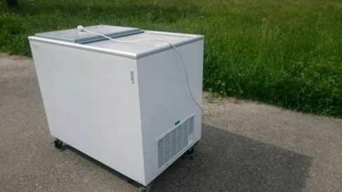 Kühlschrank Vitrine : Kühltruhe getränkekühltruhe getränkekühlschrank kühlbox Kühlschrank Vitrine : Kühltruhe getränkekühltruhe getränkekühlschrank kühlbox