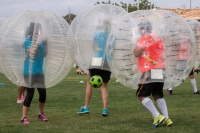 Bubble Soccer Action in Nahaufnahme
